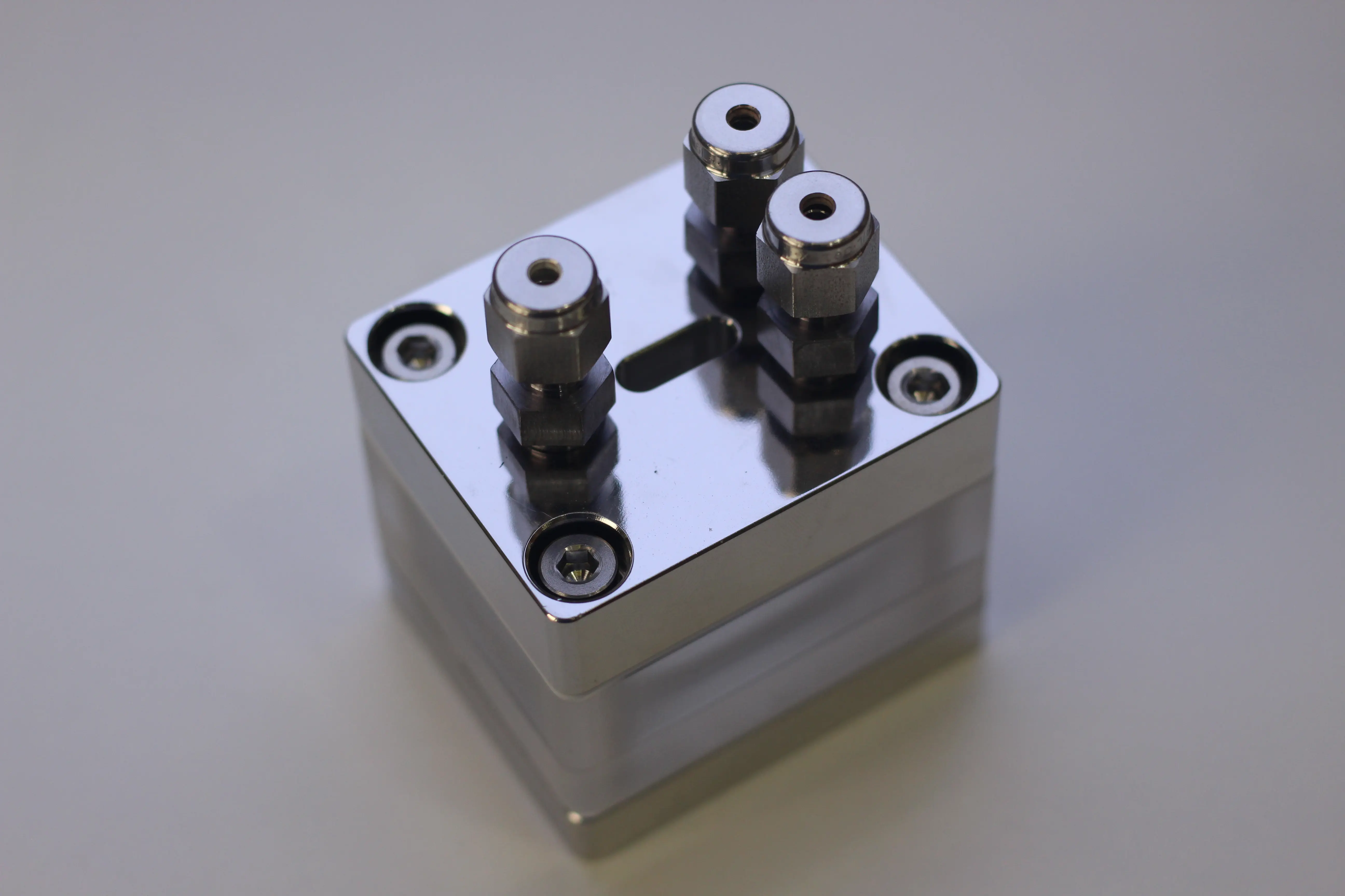 Tesla-Valve Micromixer